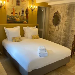 Bed & Breakfast La Maison Des Augustins 4 Stars Et Fitness, Avignon